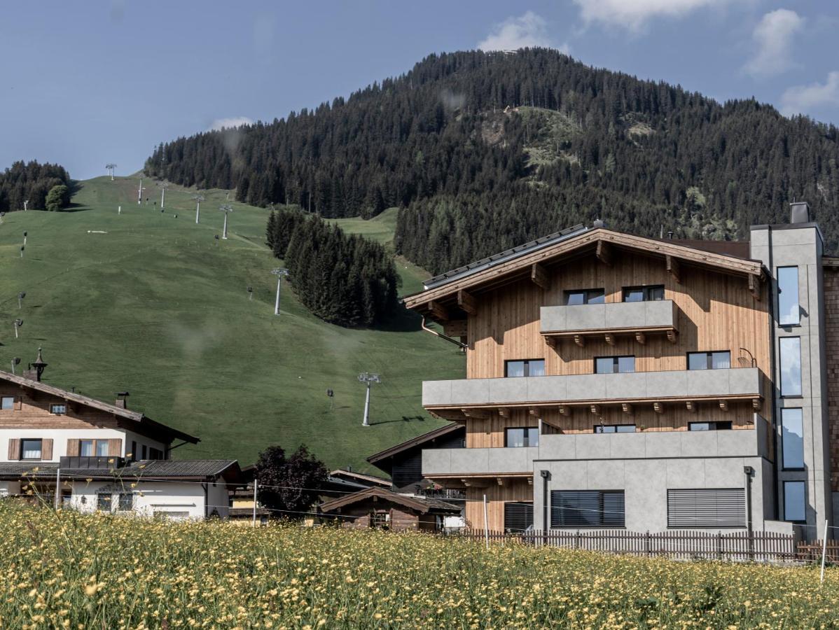 Frau Gans - Pure Mountain Apartments Saalbach Exterior foto